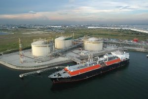 TRAINING LIQUEFIED NATURAL GAS