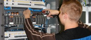 TRAINING SAFE OPERATION & MAINTENANCE OF SWITCHGEAR