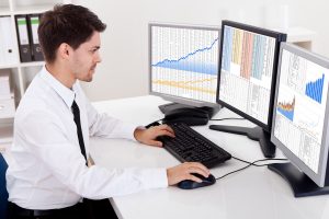 TRAINING FINANCIAL AND TREASURY ANALYST