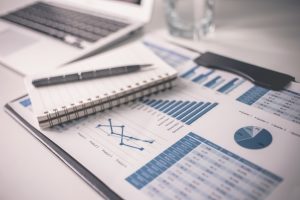 TRAINING PETROLEUM FINANCIAL REPORT ANALYSIS